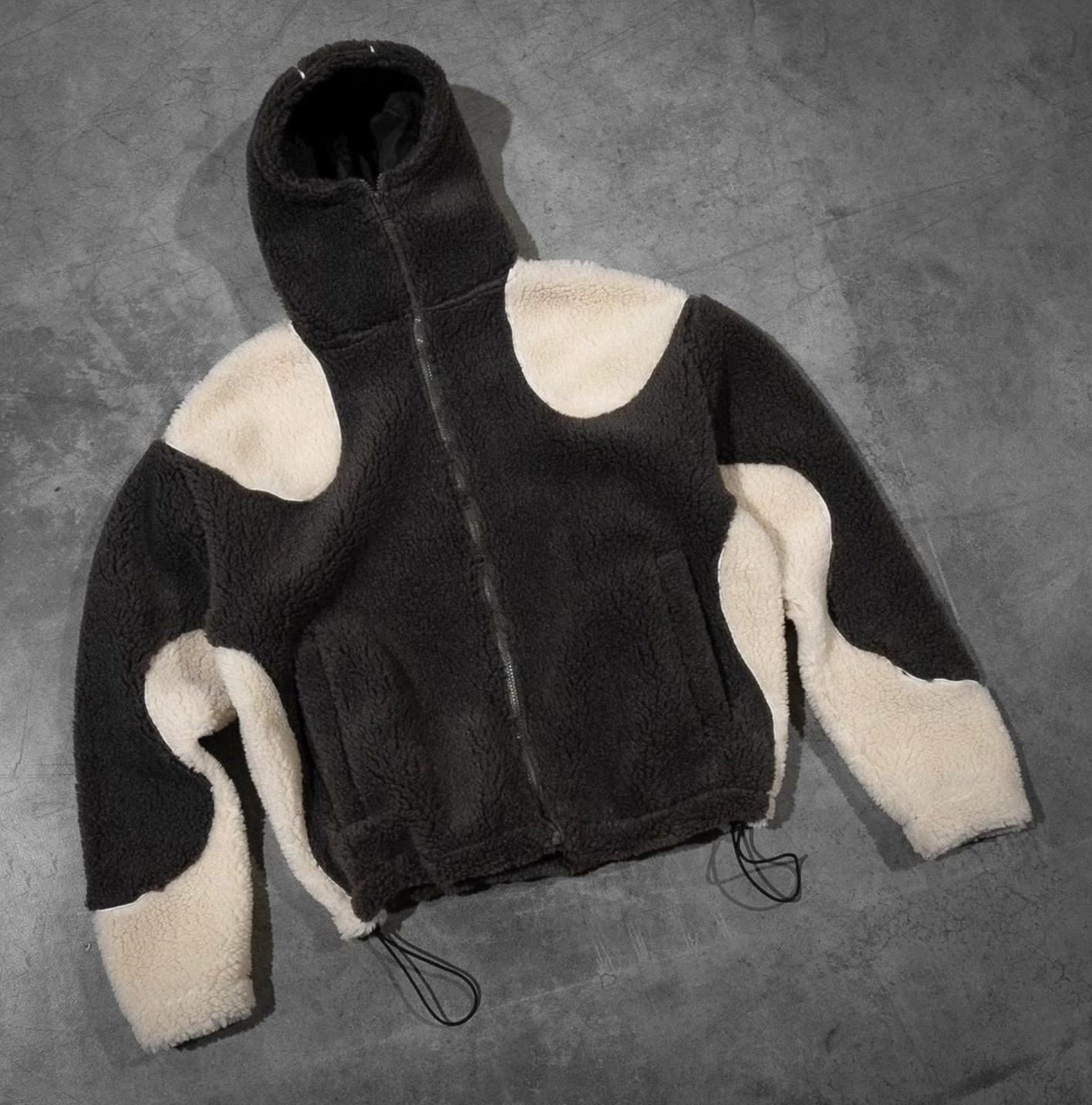 Cloudy Comfort | Hoodie