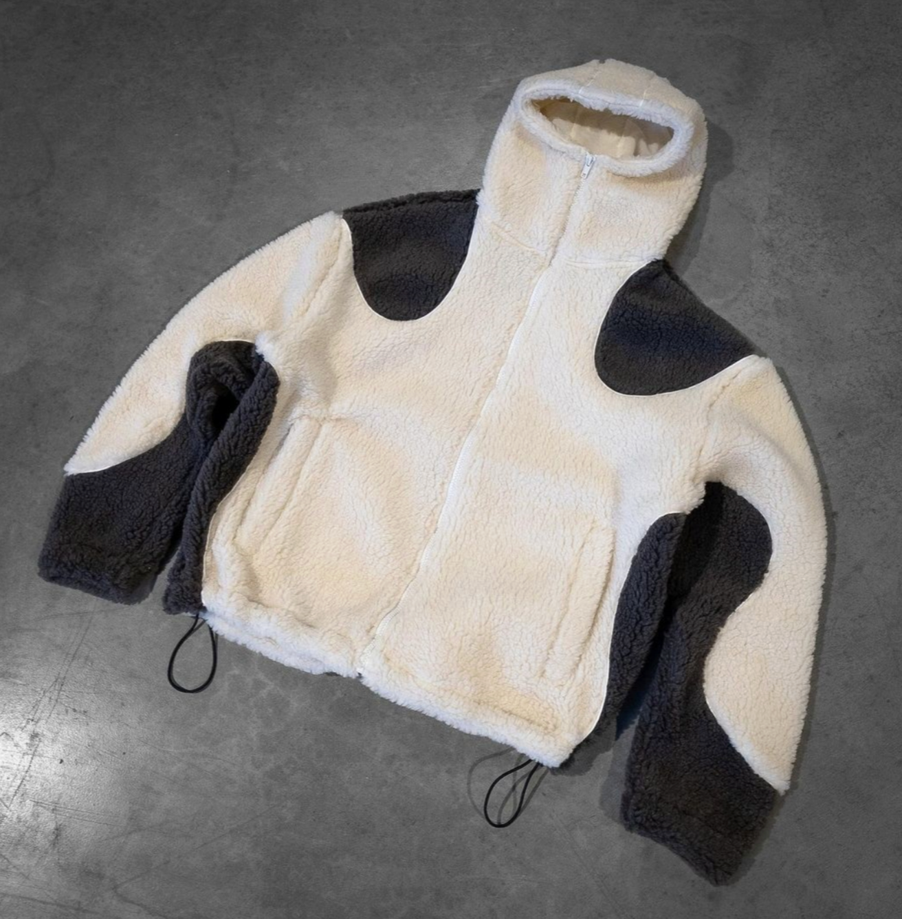 Cloudy Comfort | Hoodie